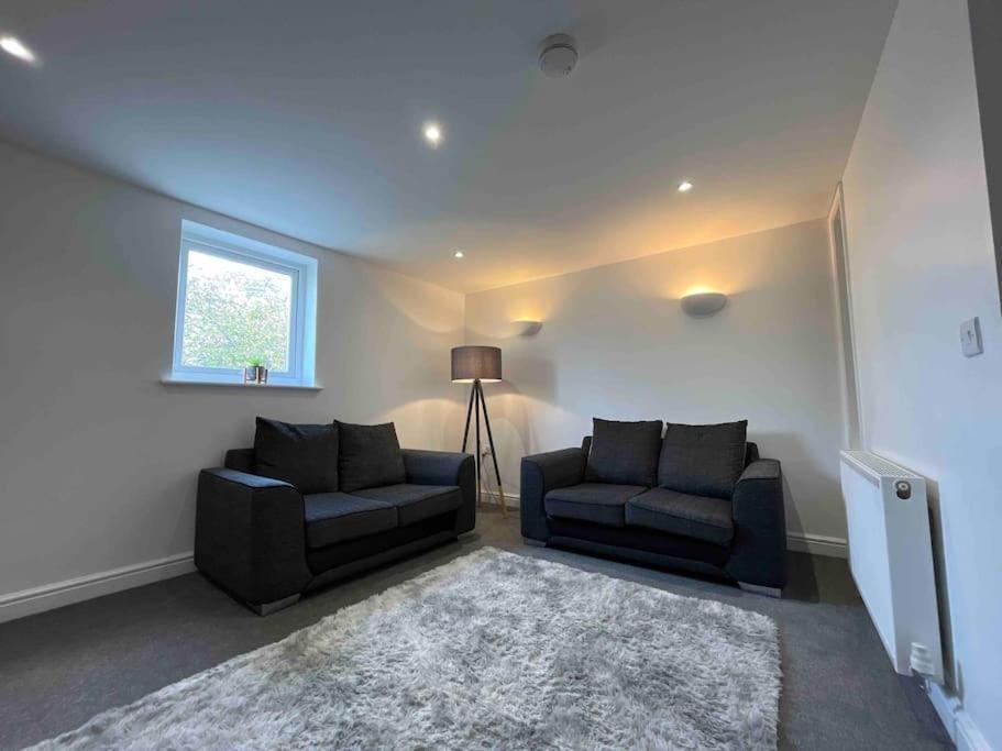 Modern 2 Bedroom Flat In Town Centre Aberystwyth Ngoại thất bức ảnh